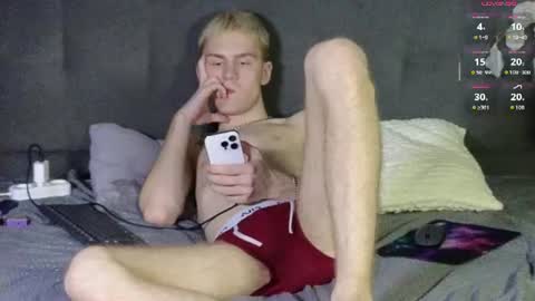 Snapshot of tommy_crash chatting on July 2026 12:15:02 AM Tommy online show from July 2026 12:15:02 AM