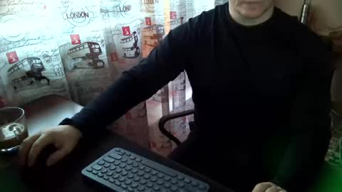 Tommi Li online show from January 2025 10:49:02 AM