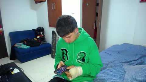 Snapshot of tommy_sins619 chatting on January 2025 05:16:02 AM Dirty Tommy online show from January 2025 05:16:02 AM