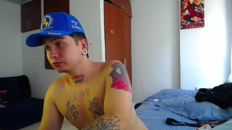 Snapshot of tommy_sins619 chatting on January 2025 07:37:01 PM Dirty Tommy online show from January 2025 07:37:01 PM