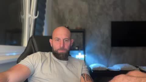 Snapshot of tommyx01 chatting on July 2026 09:06:02 PM Thomas Fit online show from July 2026 09:06:02 PM