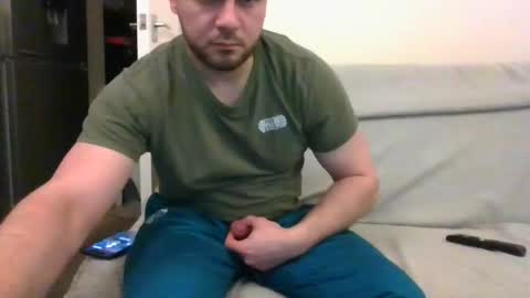 Snapshot of tommyy19901 chatting on January 2025 05:37:01 PM tommyy19901 online show from January 2025 05:37:01 PM