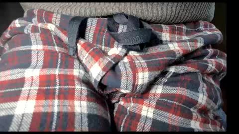 Snapshot of tomtotal chatting on December 2024 01:49:02 PM Tom online show from December 2024 01:49:02 PM