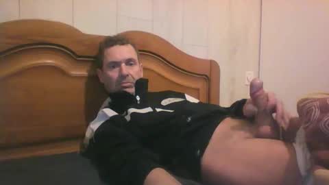 tonio358965 online show from November 2025 08:00:01 PM