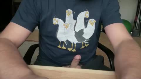 Snapshot of tonisun chatting on November 2025 06:59:02 AM tonisun online show from November 2025 06:59:02 AM