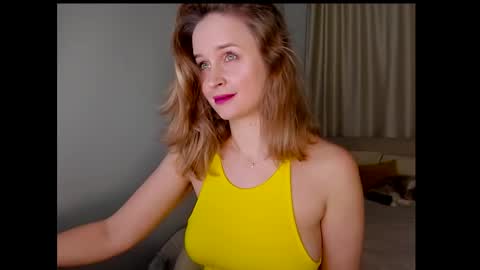 Snapshot of tony_and_alice chatting on January 2025 09:10:01 PM Tony and Alice online show from January 2025 09:10:01 PM