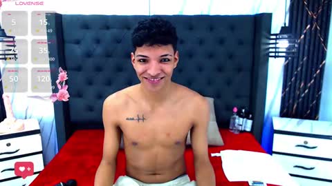 Snapshot of tony_rick_ chatting on November 2025 04:11:02 AM Tony And Rick online show from November 2025 04:11:02 AM