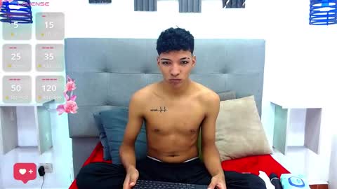 Snapshot of tony_rick_ chatting on November 2025 04:33:02 AM Tony And Rick online show from November 2025 04:33:02 AM