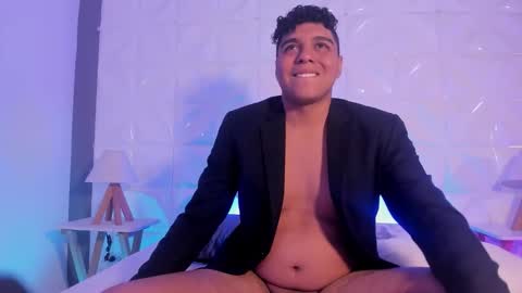 Snapshot of tony_rios_ chatting on November 2025 05:39:02 AM tony online show from November 2025 05:39:02 AM