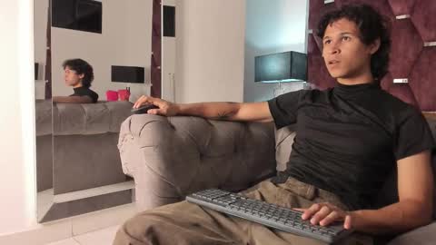 Tony Benedetti online show from January 2026 08:01:01 PM