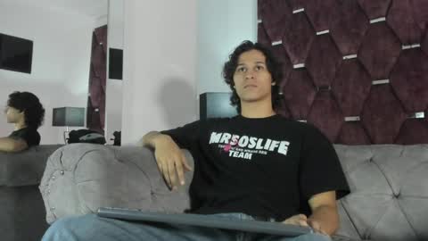 Tony Benedetti online show from April 2026 09:30:02 PM