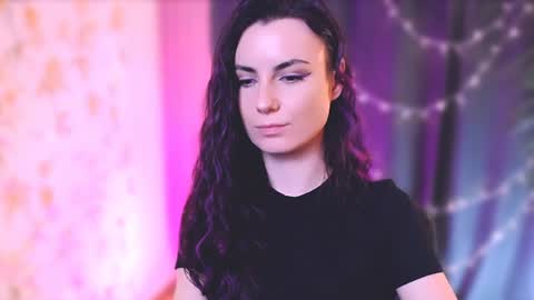 Elizabeth online show from January 2025 11:15:01 PM