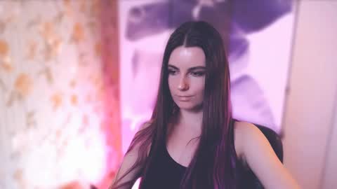 Elizabeth online show from February 2025 01:50:02 PM