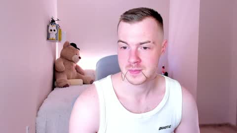 Snapshot of toohornyserj chatting on January 2025 12:52:02 AM toohornyserj online show from January 2025 12:52:02 AM