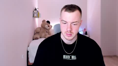 Snapshot of toohornyserj chatting on January 2025 11:39:02 PM toohornyserj online show from January 2025 11:39:02 PM