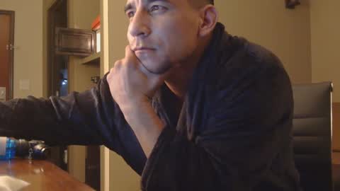 Snapshot of toomuchsmoke chatting on December 2024 10:26:02 AM toomuchsmoke online show from December 2024 10:26:02 AM