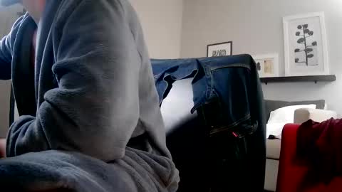 Snapshot of toomuchsmoke chatting on October 2025 03:59:02 AM toomuchsmoke online show from October 2025 03:59:02 AM