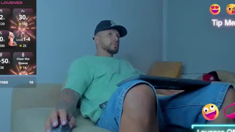 Snapshot of toonnydee chatting on March 2026 04:07:02 AM Tony Dee online show from March 2026 04:07:02 AM