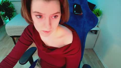 topcranberry online show from October 2025 06:16:02 PM