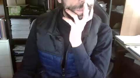 Topg84 online show from November 2025 01:46:01 PM