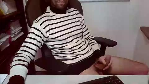 Topg84 online show from November 2025 05:13:02 PM