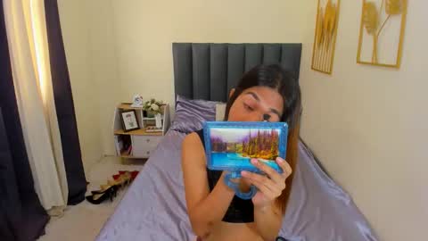 toptranshannah online show from November 2025 01:55:01 AM