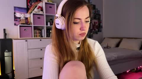 Lina  Next stream January 4  11am UTC 0 online show from June 2026 02:12:01 PM
