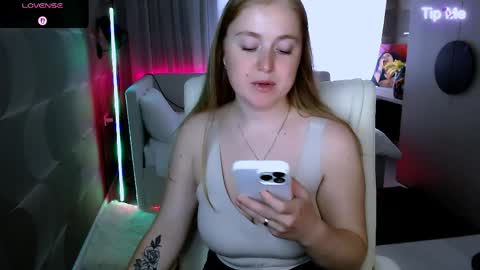 tori_blond online show from May 2026 05:49:01 AM