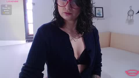 tori_just online show from October 2025 02:18:02 PM
