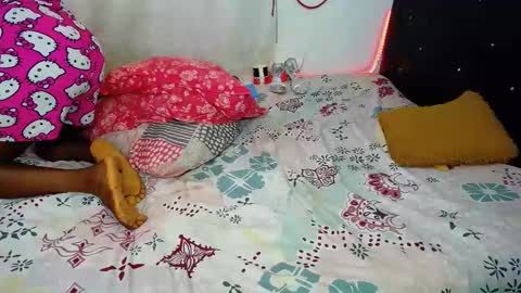 tory_montannaxx online show from January 2025 12:52:01 PM