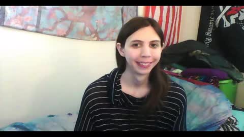 Luna online show from February 2025 10:19:02 PM