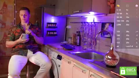 Paul online show from October 2025 04:14:01 AM