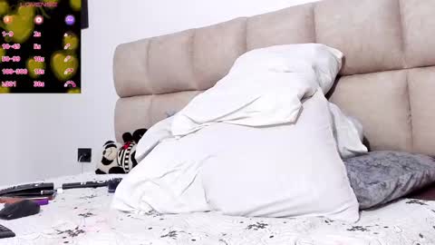 Daniela online show from March 2025 08:42:02 PM