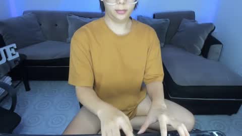 Snapshot of transmanilasue chatting on February 2025 03:47:02 AM Sue online show from February 2025 03:47:02 AM