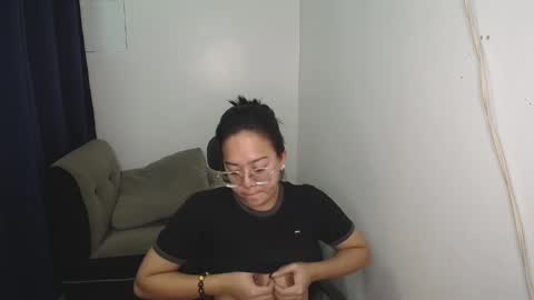 Snapshot of transmanilasue chatting on October 2025 10:05:01 AM Sue online show from October 2025 10:05:01 AM