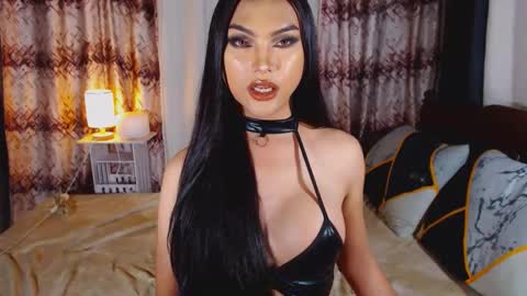 Snapshot of transuniverseph chatting on January 2025 01:56:02 PM TransUNIVERSEph online show from January 2025 01:56:02 PM