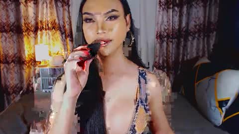 Snapshot of transuniverseph chatting on January 2025 08:44:02 AM TransUNIVERSEph online show from January 2025 08:44:02 AM