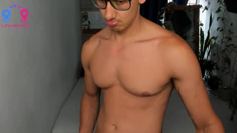 travis bakerr online show from February 2025 07:47:01 PM