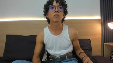 travis_black_ online show from July 2026 08:37:01 PM