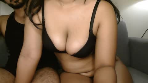 travisandnina online show from April 2026 03:49:02 PM