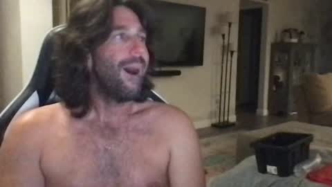 TravisKenn online show from June 2026 12:48:02 AM