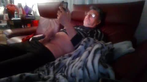 Snapshot of trebgeis1 chatting on April 2026 07:22:01 PM trebgeis1 online show from April 2026 07:22:01 PM
