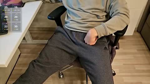 tree1989 online show from September 2025 06:13:02 PM