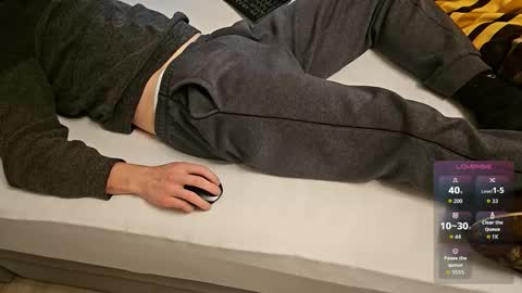 tree1989 online show from March 2026 08:25:01 PM