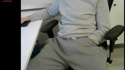 tree1989 online show from March 2026 07:52:02 PM