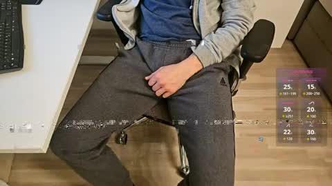 tree1989 online show from April 2026 07:18:02 PM