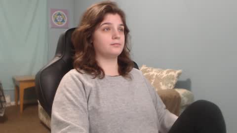 TreeJeanne online show from December 2024 05:22:01 PM