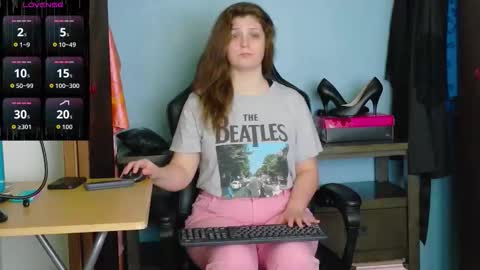 TreeJeanne online show from October 2025 05:44:02 PM