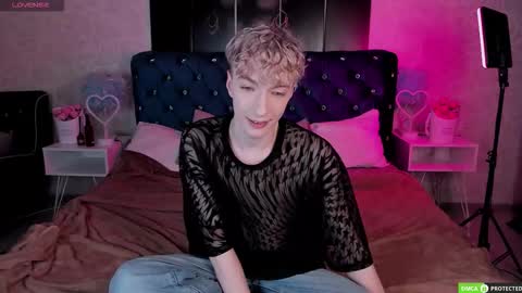 Snapshot of trevorbenson chatting on November 2025 03:18:02 AM TrevorBenson online show from November 2025 03:18:02 AM