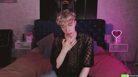 Snapshot of trevorbenson chatting on November 2025 04:23:01 AM TrevorBenson online show from November 2025 04:23:01 AM